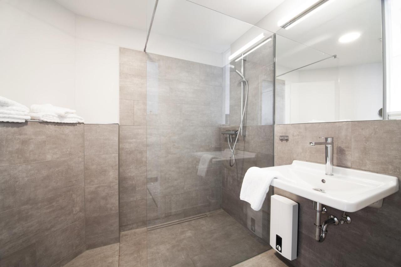 Bades Huk Marina Hotel Hohen Wieschendorf Экстерьер фото